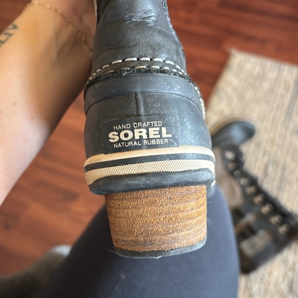 Sorel Boot- Women’s 6.5 - Picture 3 of 5